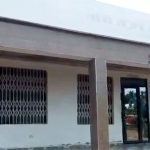 9-Bedroom Roadside Property with 2 Plots of Land for Sale in Ho, photo 1